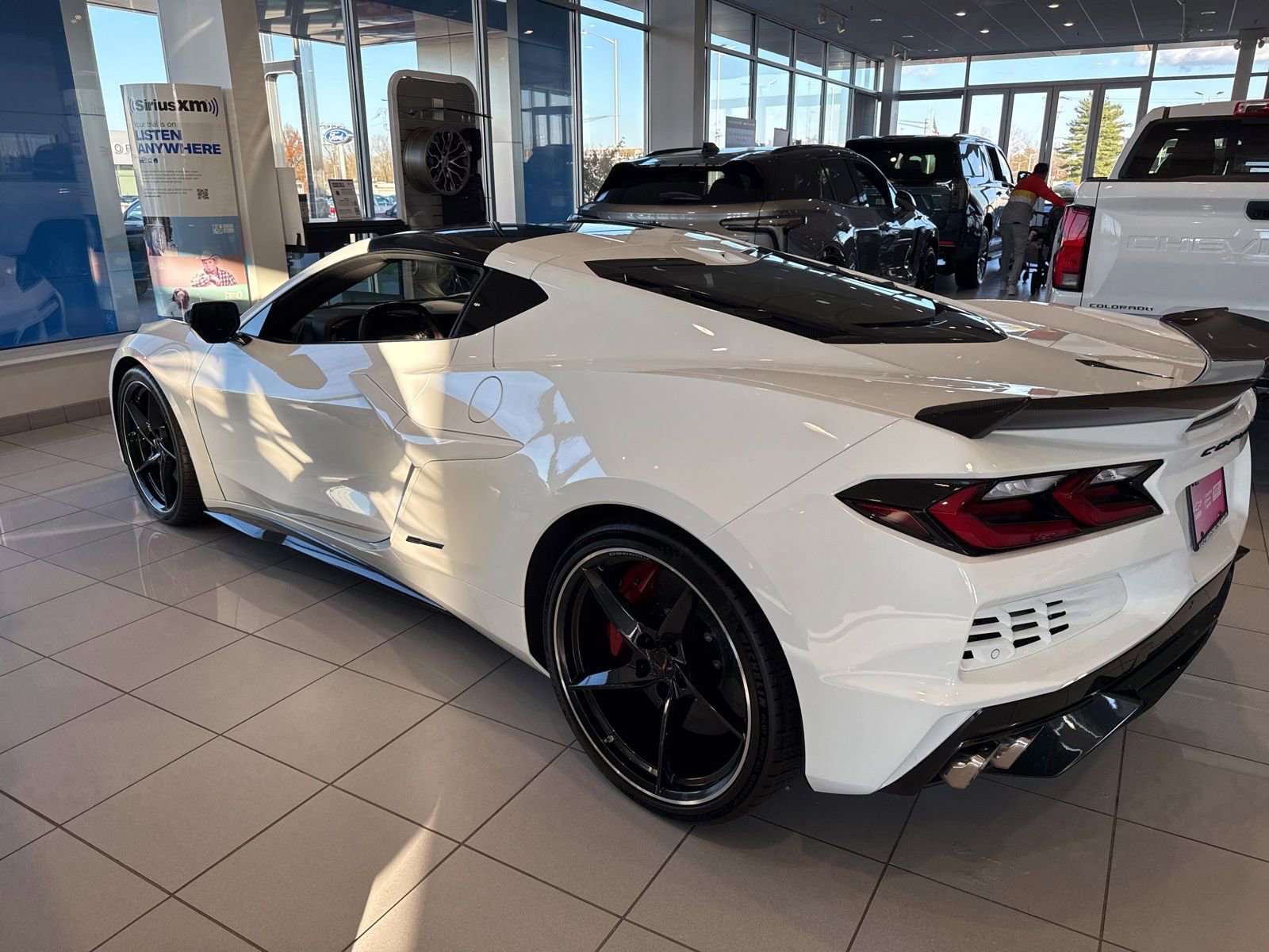 New 2025 Chevrolet Corvette E-Ray image 9