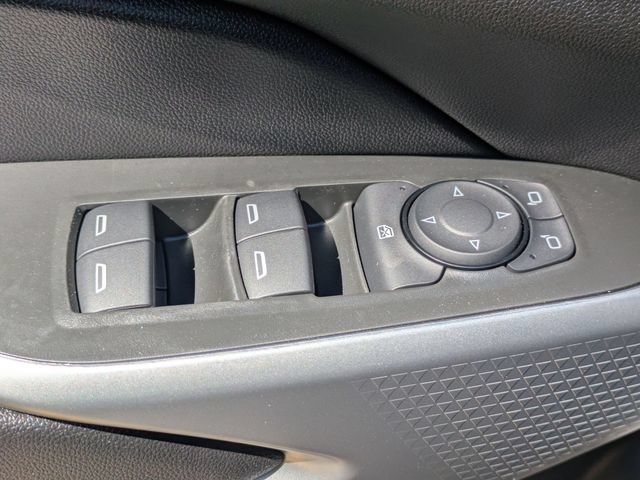 New 2026 Chevrolet Trax RS w/ Sunroof Package FWD image 9