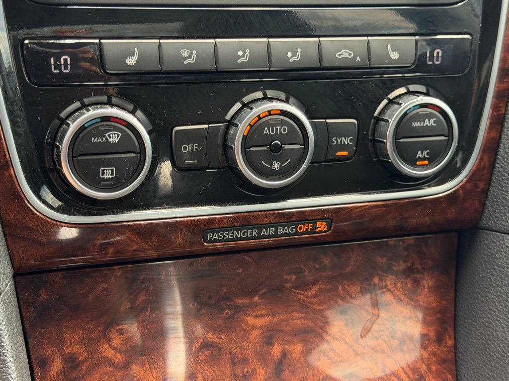 Used 2013 Volkswagen Passat TDI SEL Premium image 22