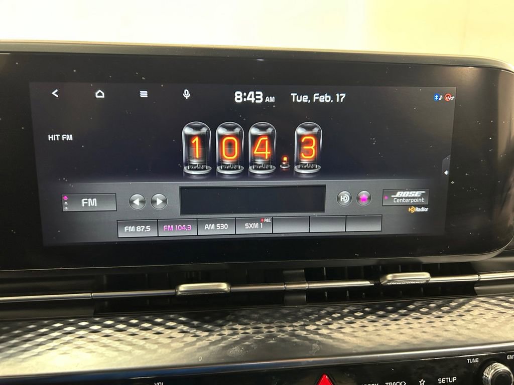 Used 2022 Kia Carnival SX Prestige image 11