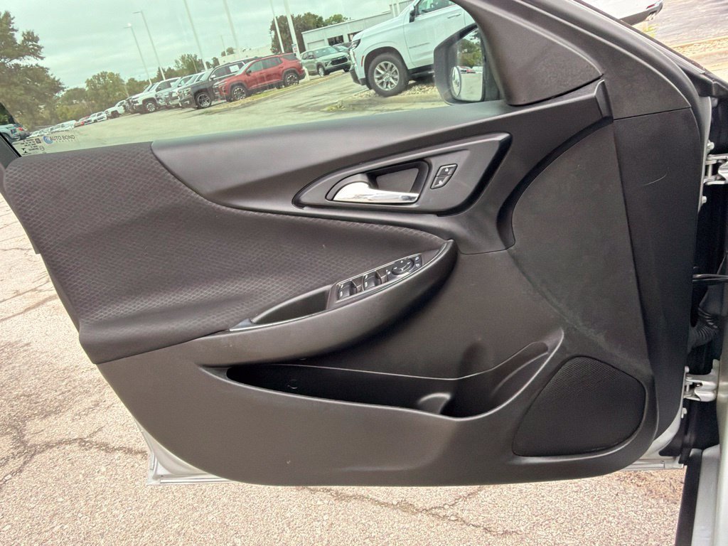 Used 2021 Chevrolet Malibu LT FWD image 29