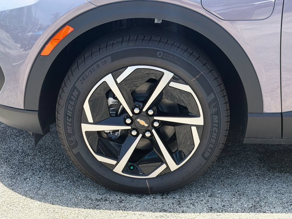 New 2026 Chevrolet Equinox EV LT w/ Comfort Package AWD/4WD image 9