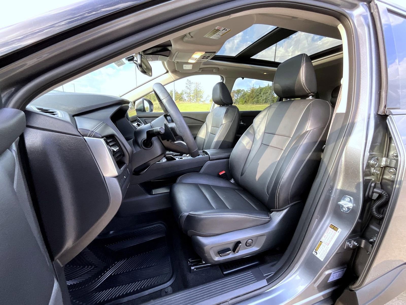 Certified 2024 Nissan Rogue SL w/ SL Premium Package image 11