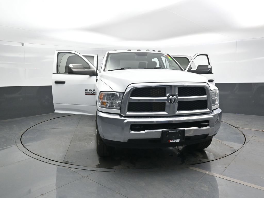 Used 2018 RAM 2500 Tradesman w/ Chrome Appearance Group image 49