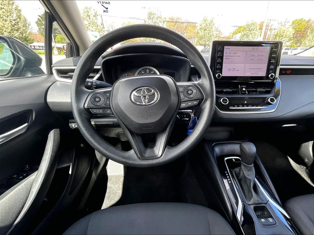 Used 2020 Toyota Corolla LE FWD image 17