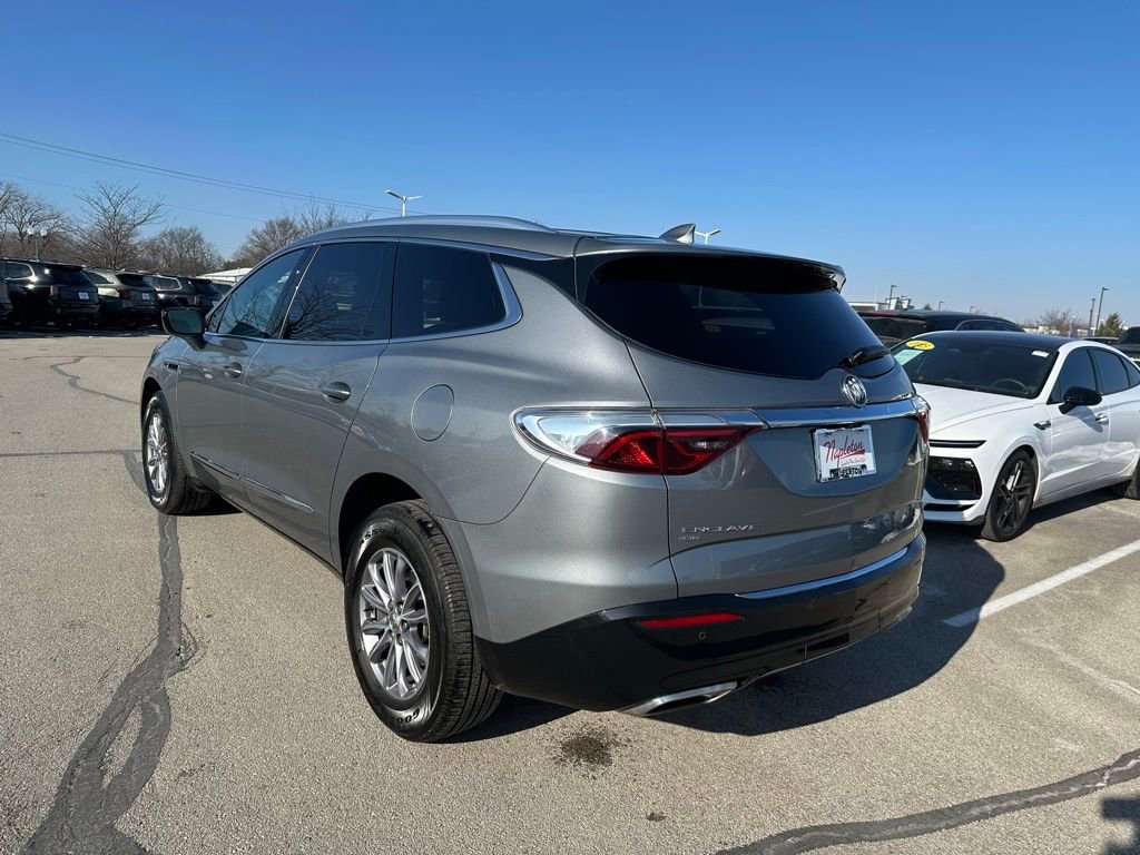 Used 2024 Buick Enclave Premium image 5