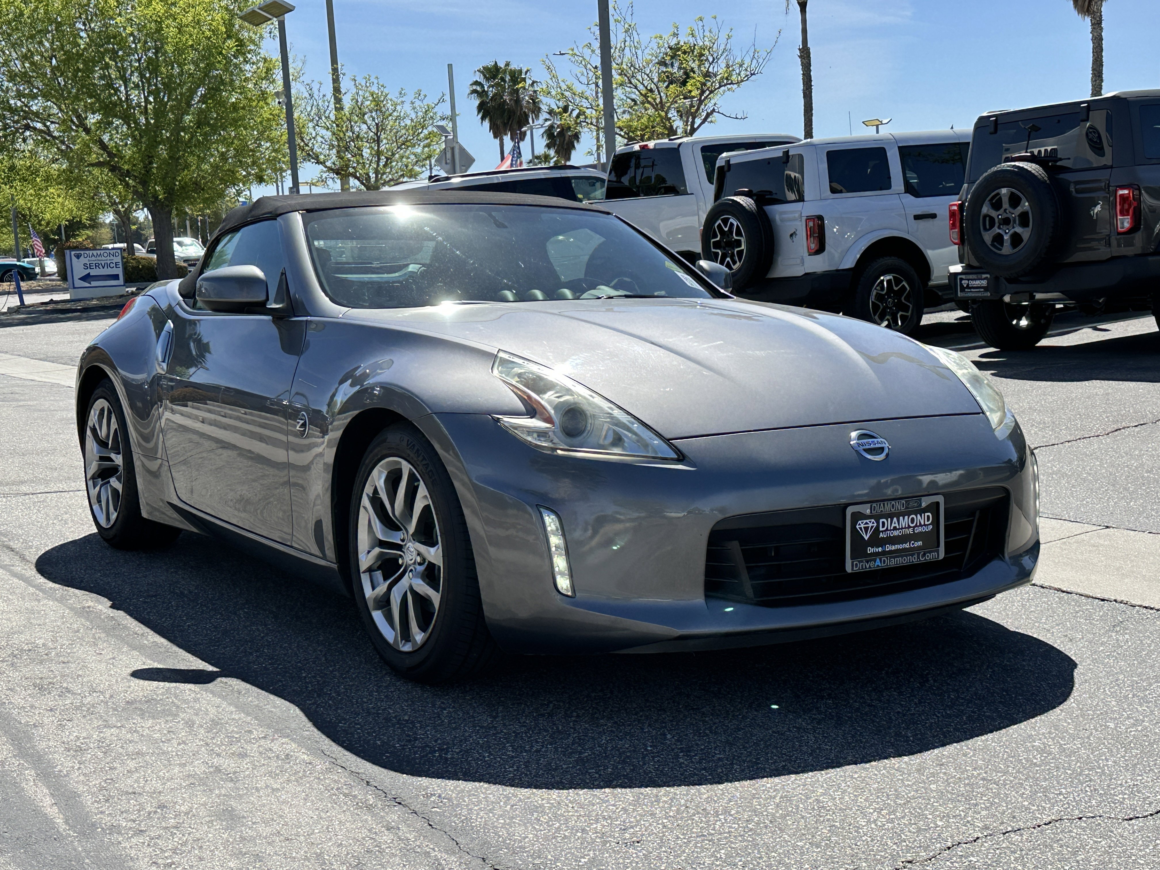 Used 2014 Nissan 370Z Roadster image 10