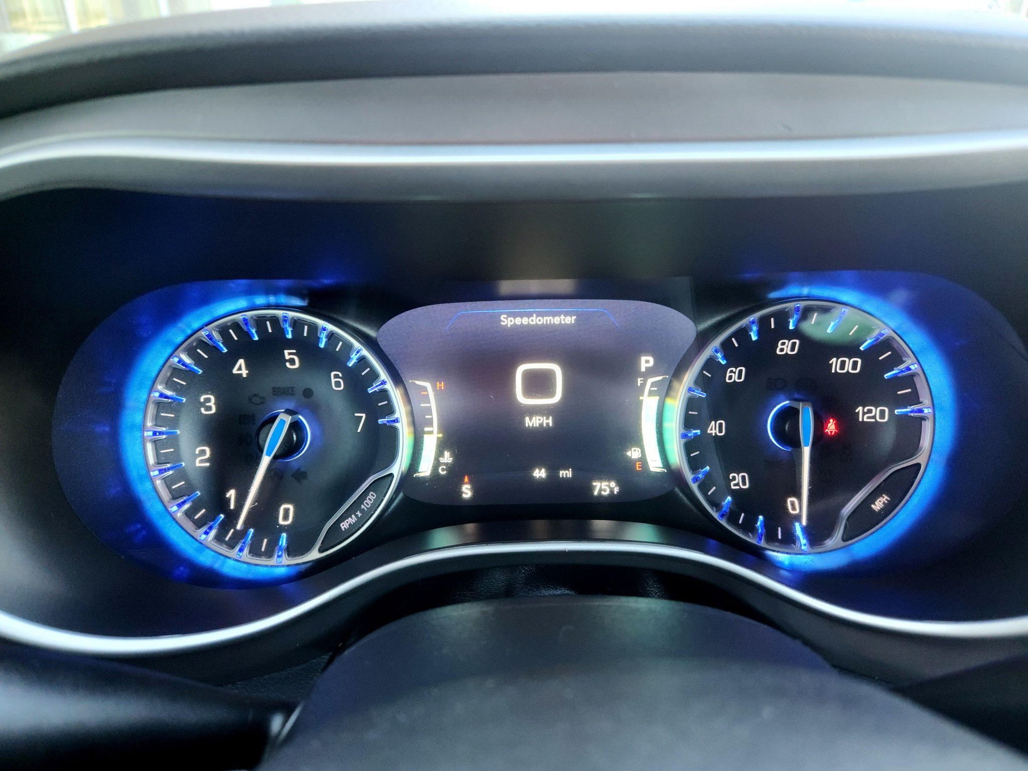 New 2026 Chrysler Voyager LX FWD image 30