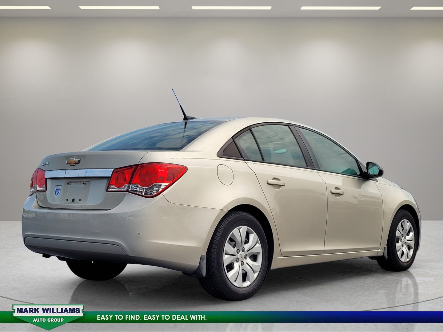 Used 2014 Chevrolet Cruze LS FWD image 4