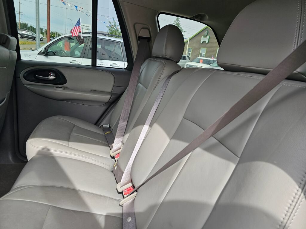 Used 2005 Chevrolet TrailBlazer LT w/ Luxury Package AWD/4WD image 21