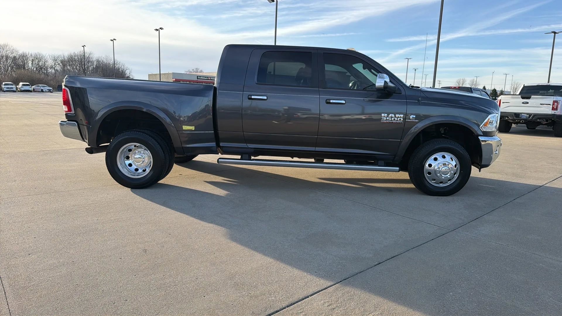 Used 2018 RAM 3500 Laramie image 29
