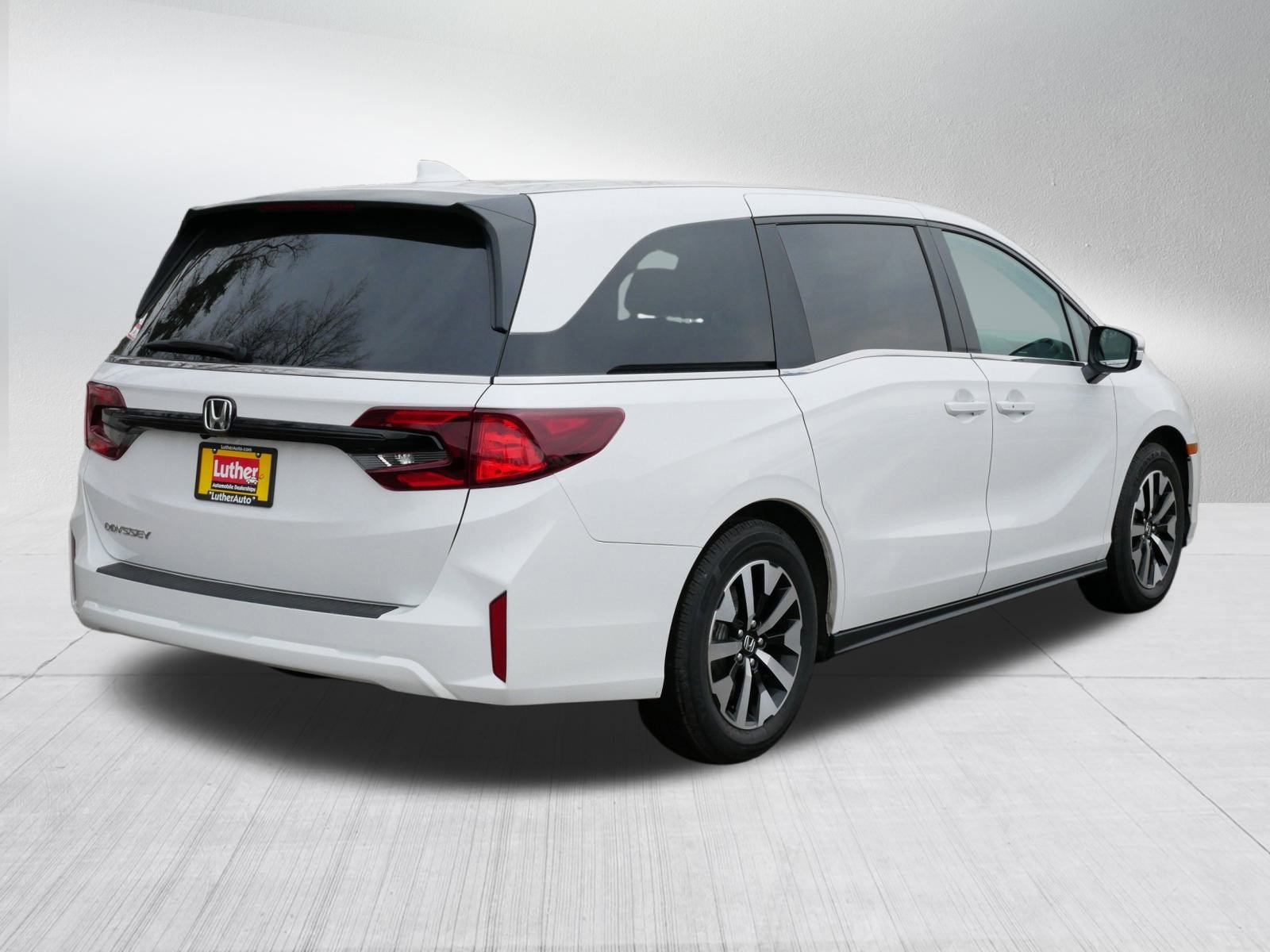 Certified 2026 Honda Odyssey EX-L image 7