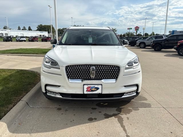Used 2023 Lincoln Aviator Reserve w/ Equipment Group 201A AWD/4WD image 6