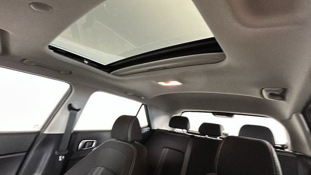 Certified 2023 Hyundai Venue SEL w/ Cargo Package FWD image 12