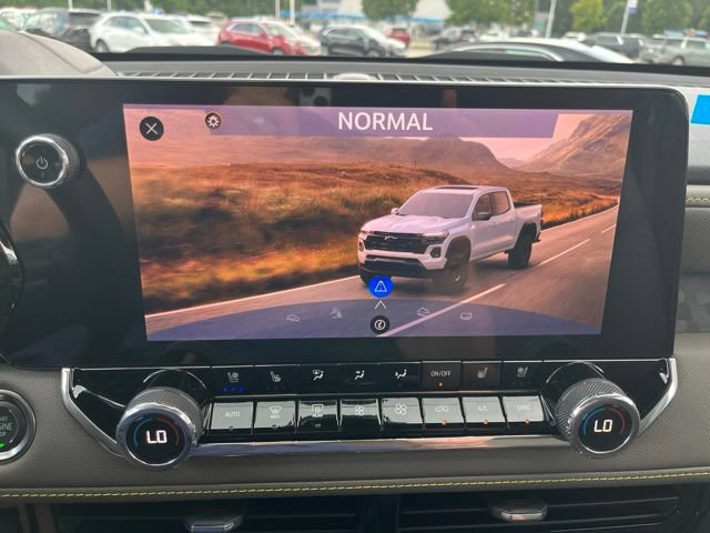 New 2026 Chevrolet Colorado ZR2 w/ Technology Package AWD/4WD image 40