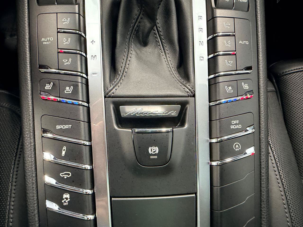 Used 2015 Porsche Macan S AWD/4WD image 44