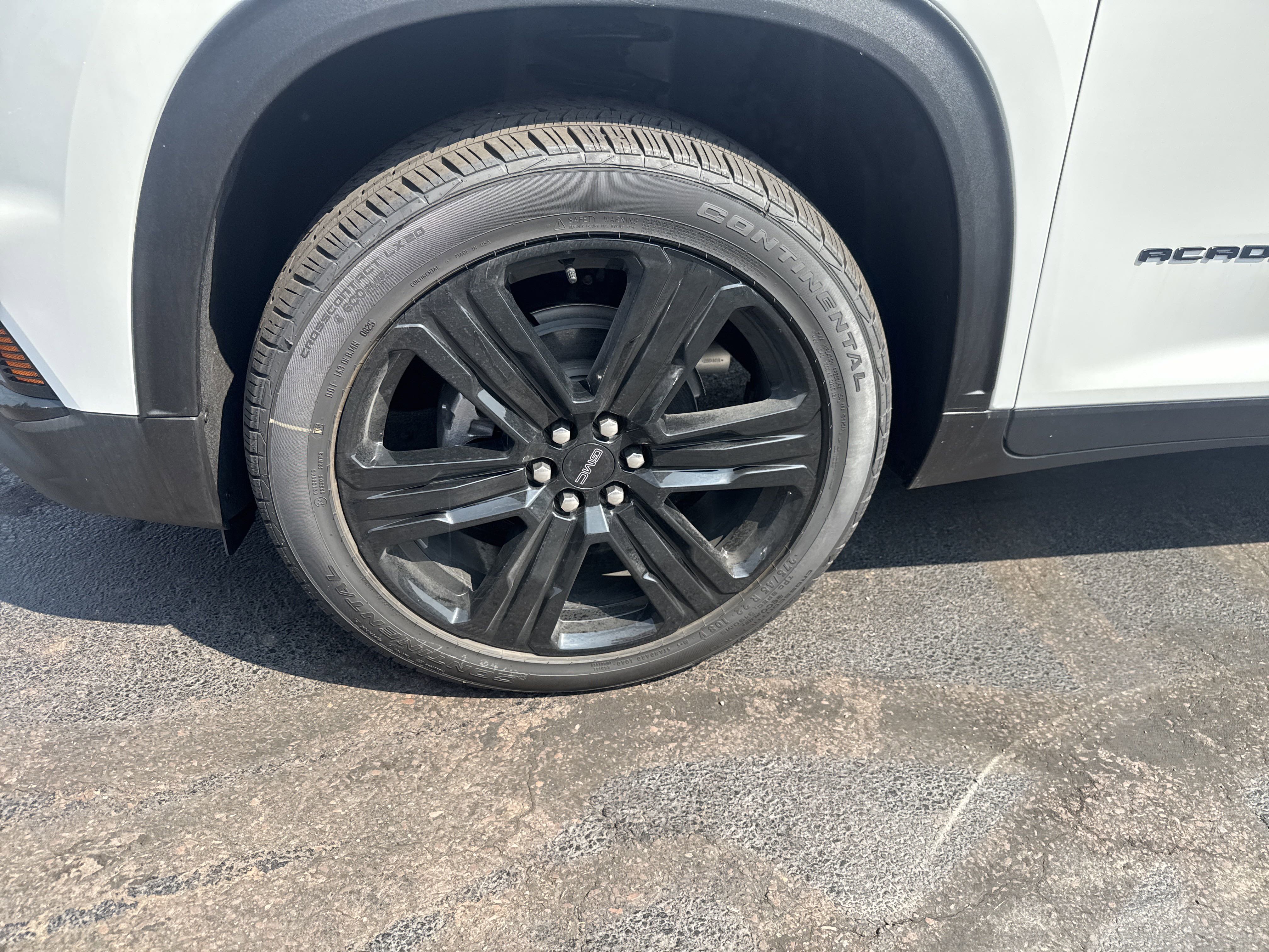 New 2025 GMC Acadia Elevation w/ Black Edition image 11