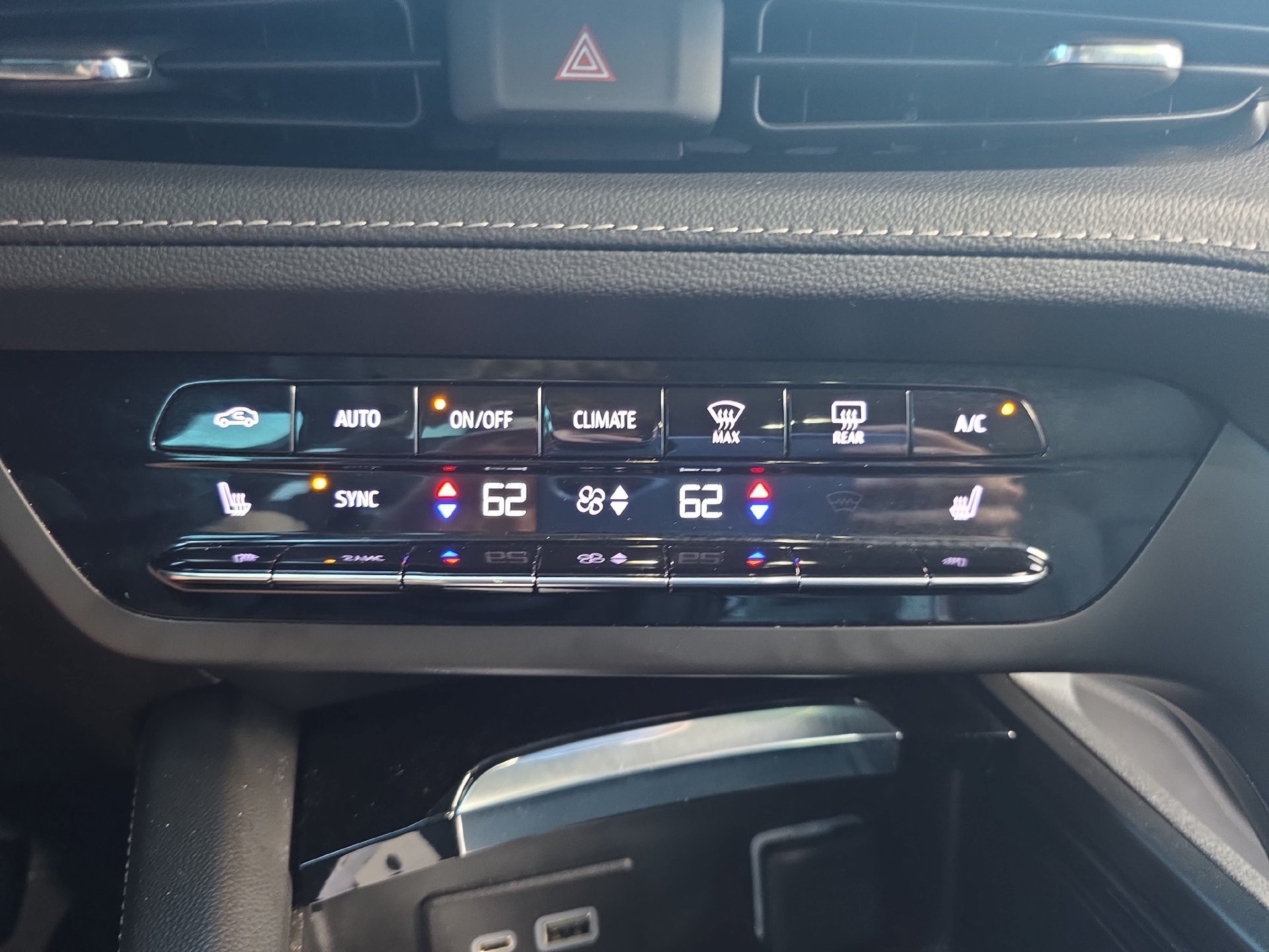 Used 2023 Buick Envision Essence FWD image 24
