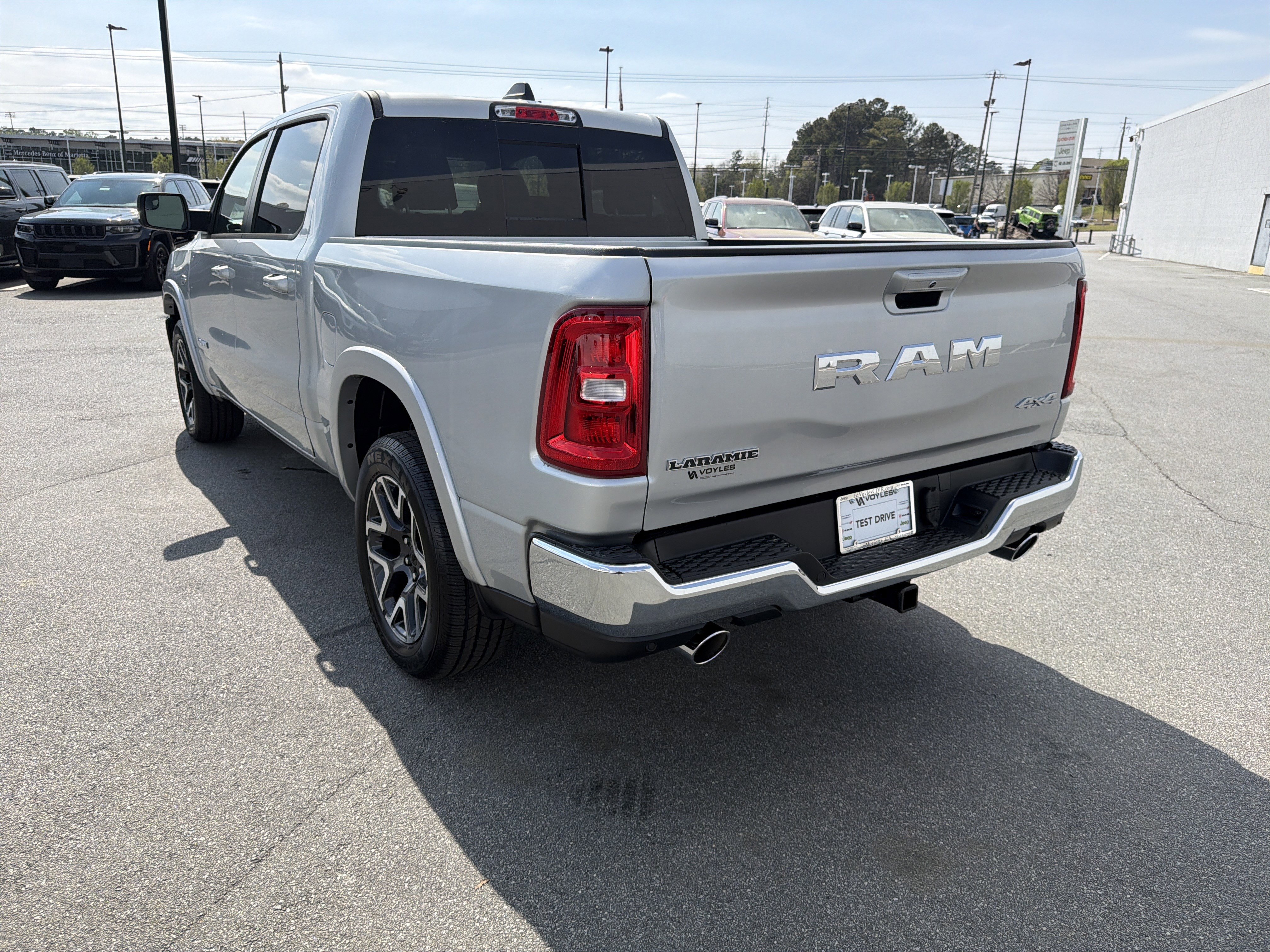 New 2026 RAM 1500 Laramie AWD/4WD image 6
