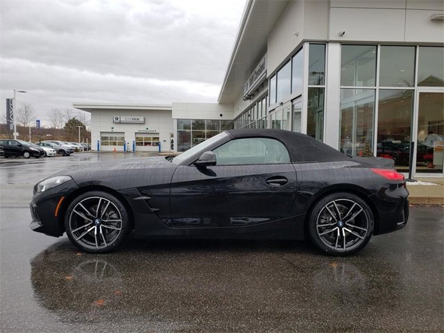 New 2026 BMW Z4 sDrive30i w/ Shadowloine Package image 8