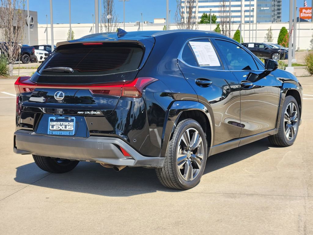 Used 2024 Lexus UX 250h AWD w/ Premium Package image 7