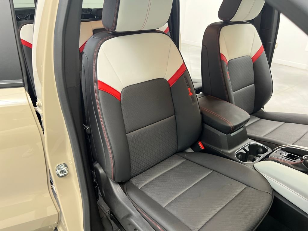 Used 2024 GMC Canyon AT4X image 21