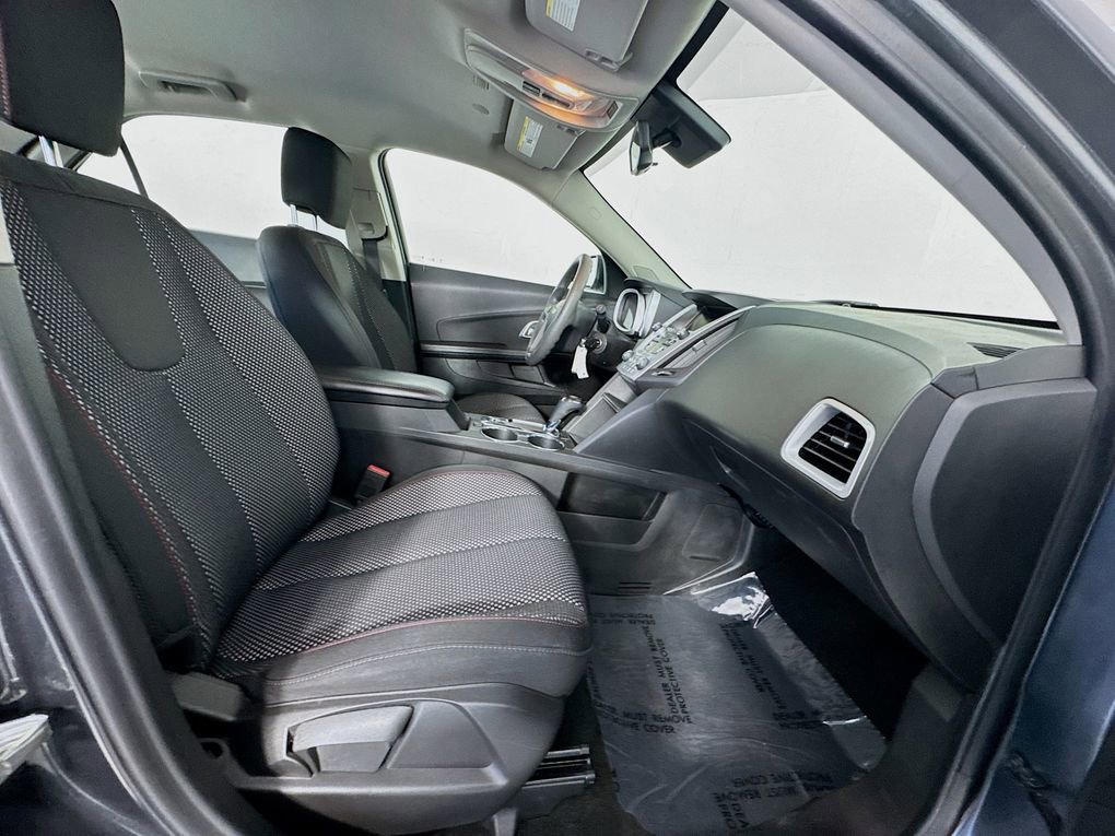 Used 2017 Chevrolet Equinox LS image 25