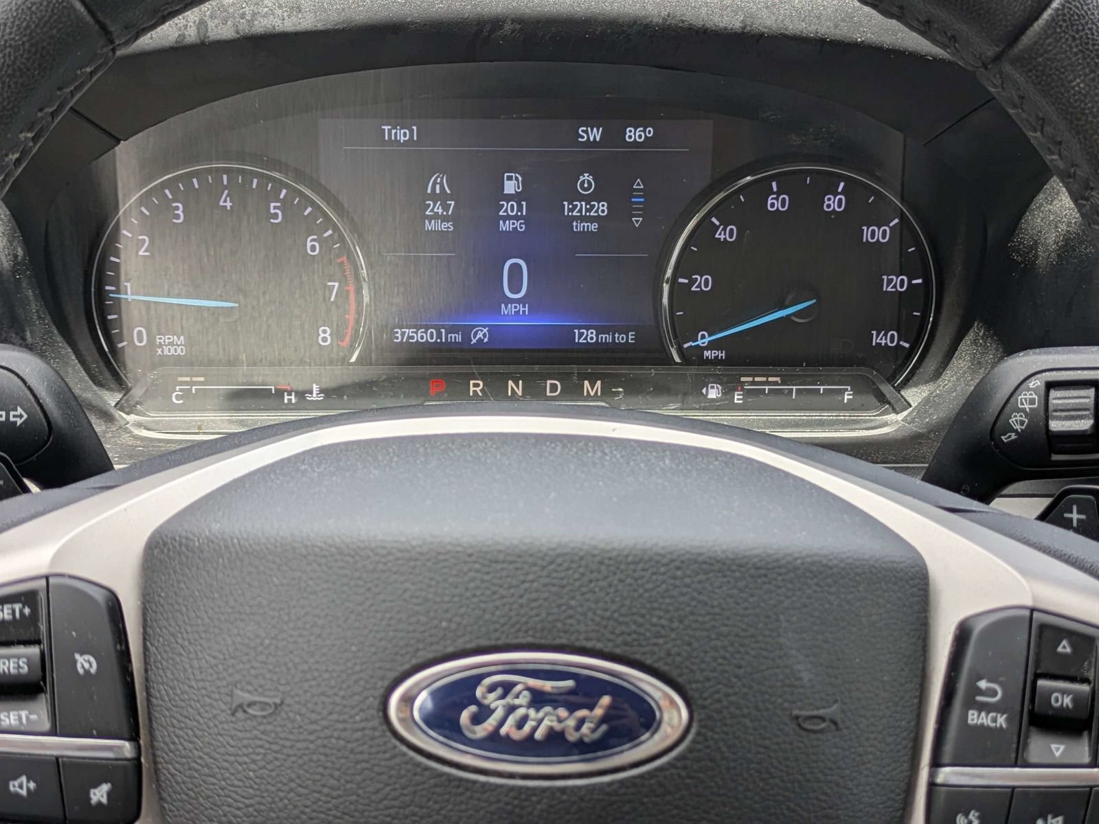 Used 2020 Ford Explorer XLT w/ Equipment Group 202A AWD/4WD image 14