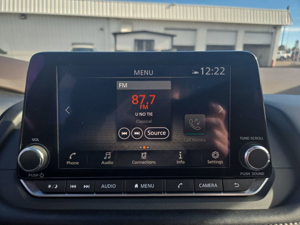 Used 2023 Nissan Rogue SV image 20