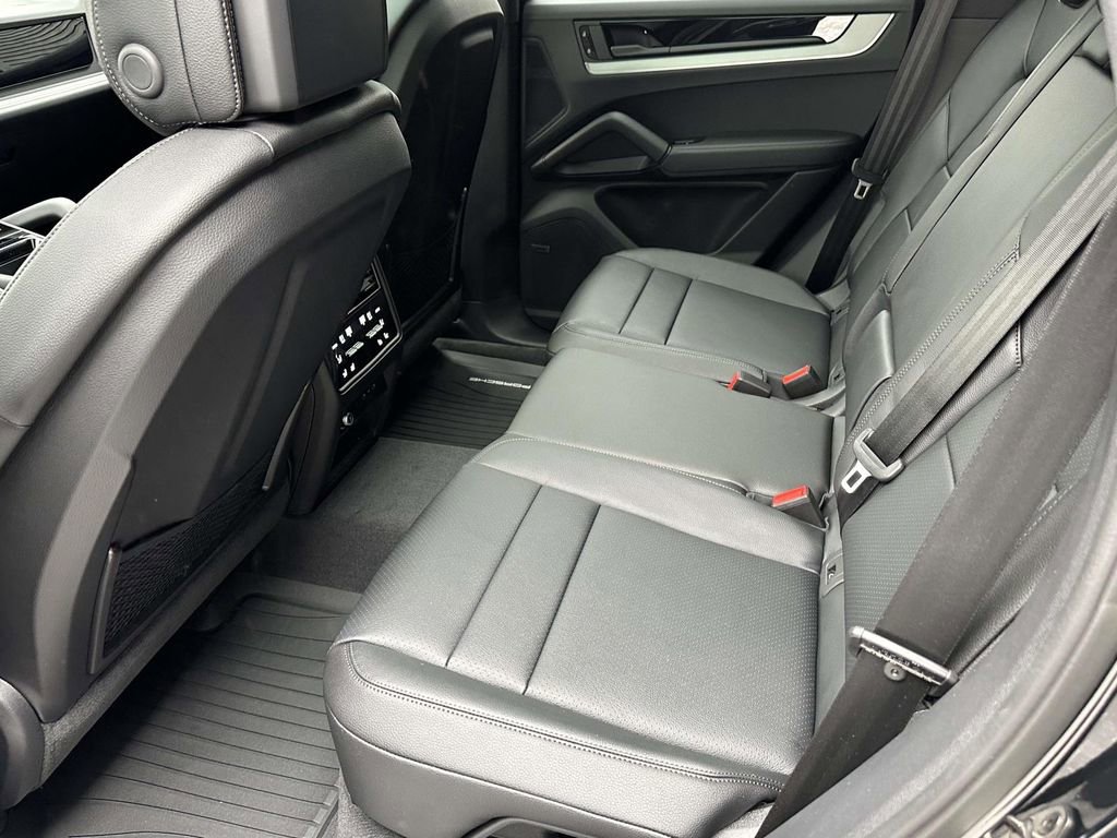New 2026 Porsche Cayenne AWD/4WD image 13