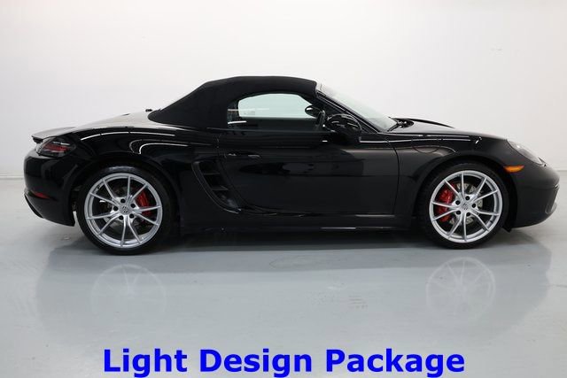 Used 2024 Porsche 718 Boxster S RWD image 12