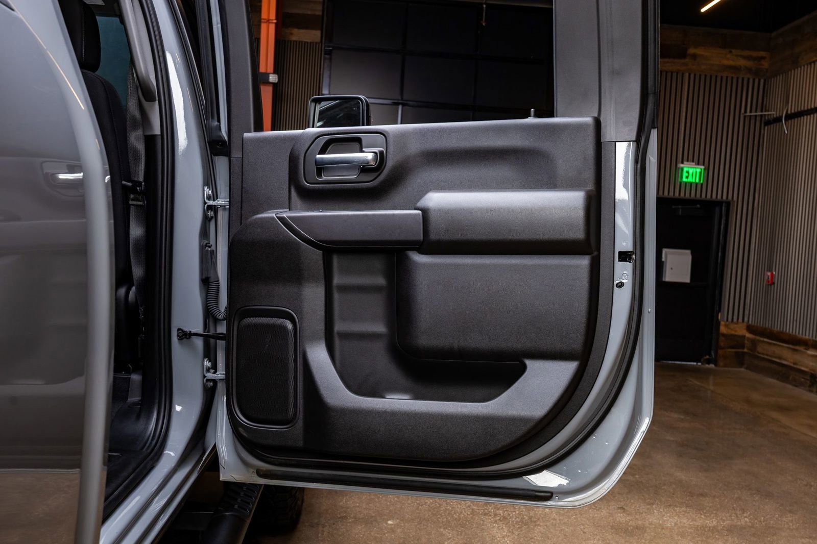 Used 2025 Chevrolet Silverado 2500 Custom w/ Custom Value Package image 38