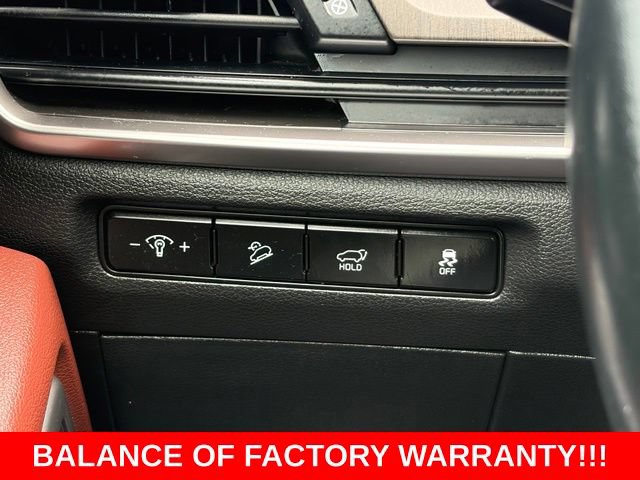 Used 2024 Kia Telluride EX w/ EX Captain's Chair Package FWD image 21
