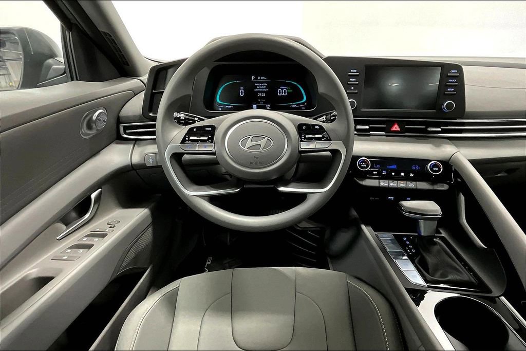 New 2026 Hyundai Elantra Blue FWD image 12