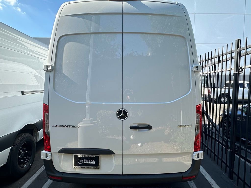 New 2025 Mercedes-Benz Sprinter 2500 image 9