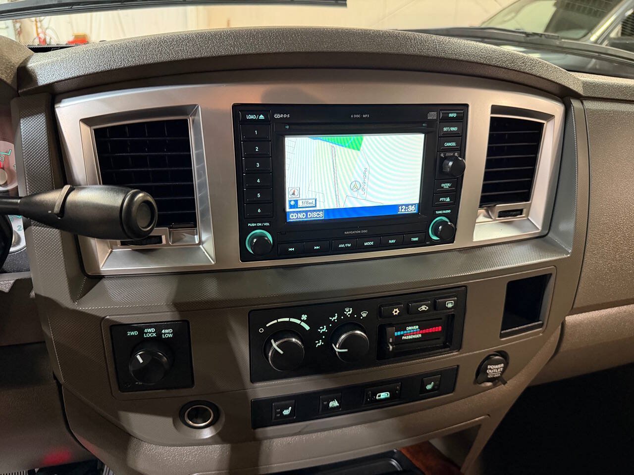 Used 2008 Dodge Ram 3500 Truck Laramie AWD/4WD image 3