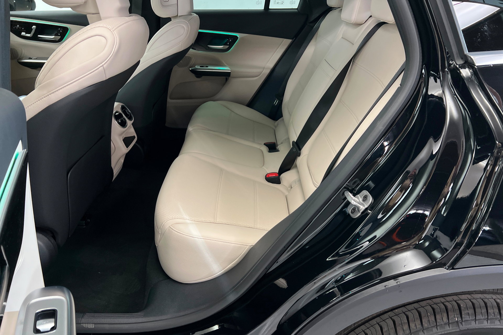 New 2026 Mercedes-Benz GLC 300 4MATIC image 21