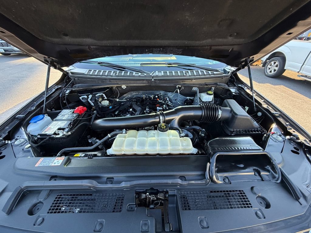 Used 2022 Ford Expedition Limited AWD/4WD image 28