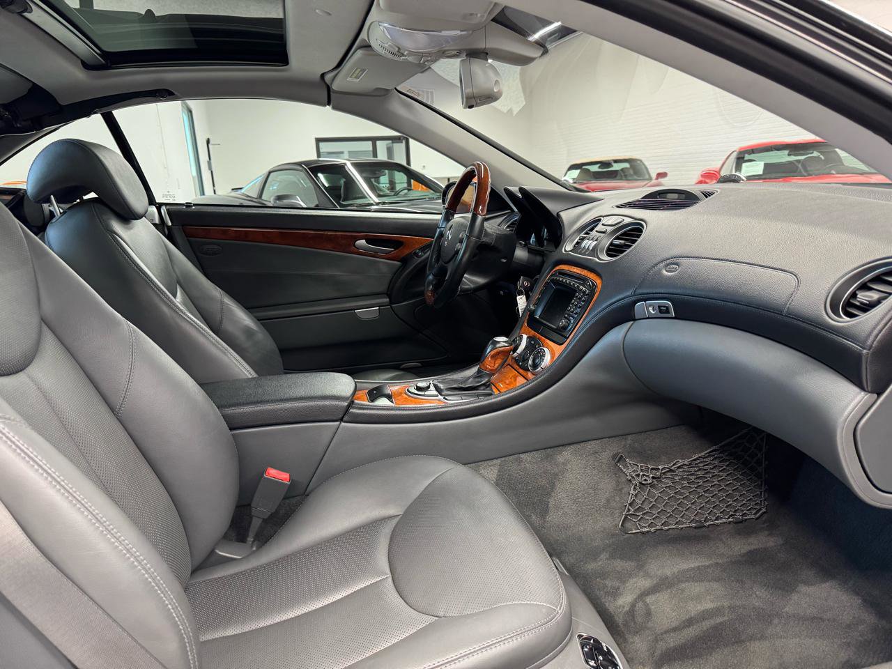 Used 2004 Mercedes-Benz SL 500 image 58