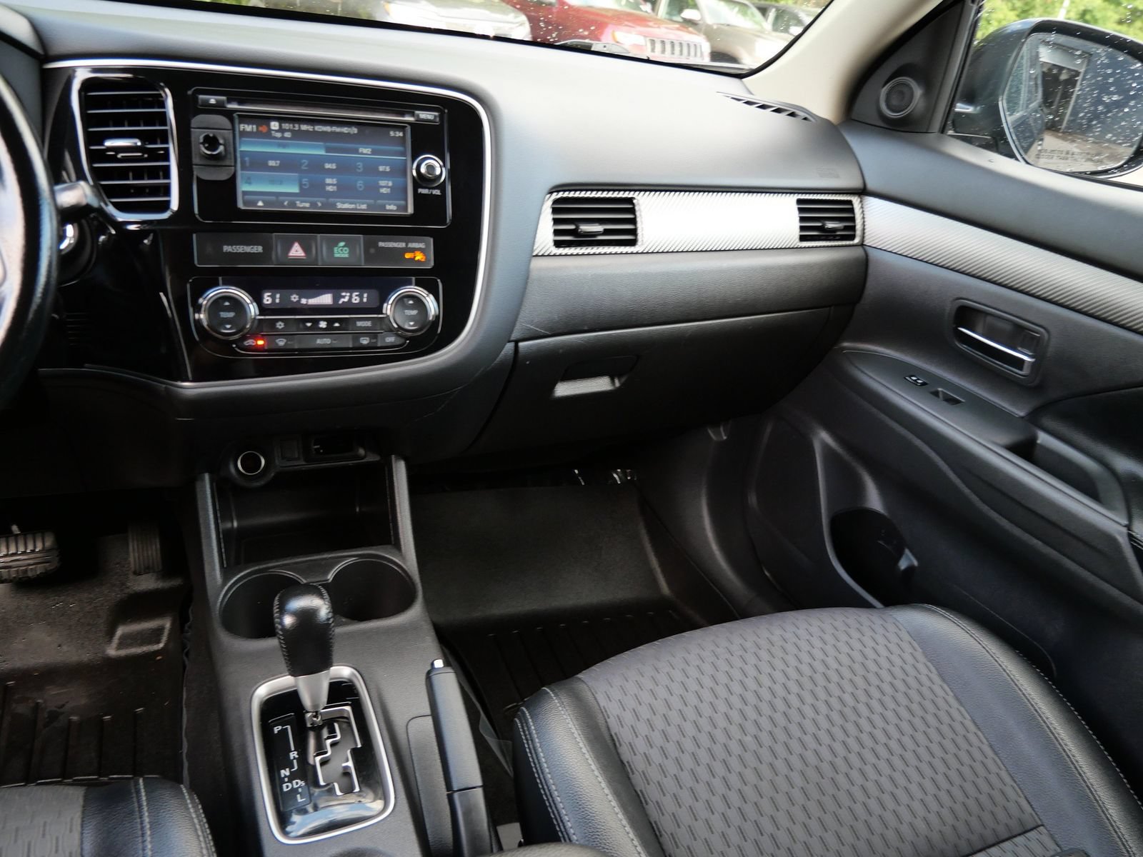 Used 2015 Mitsubishi Outlander SE AWD/4WD image 14