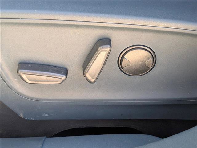 New 2025 Ford Maverick XLT w/ XLT Luxury Package image 4