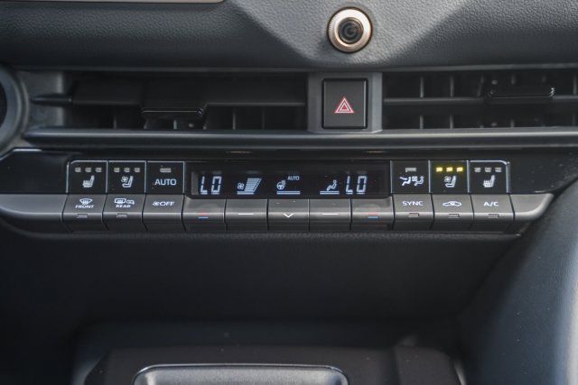 Used 2024 Toyota Crown Platinum AWD/4WD image 23