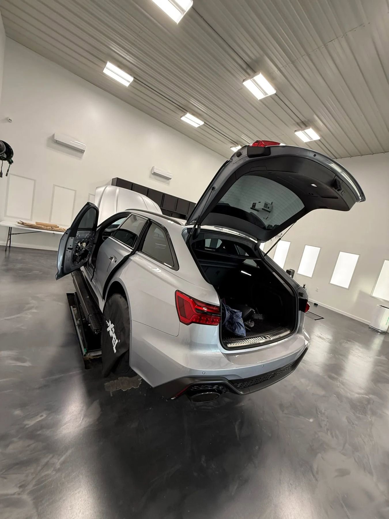 Used 2024 Audi RS 6 performance image 57