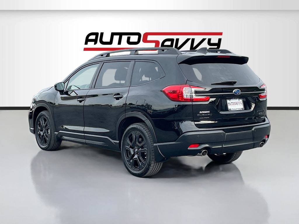 Used 2024 Subaru Ascent Onyx Edition image 5