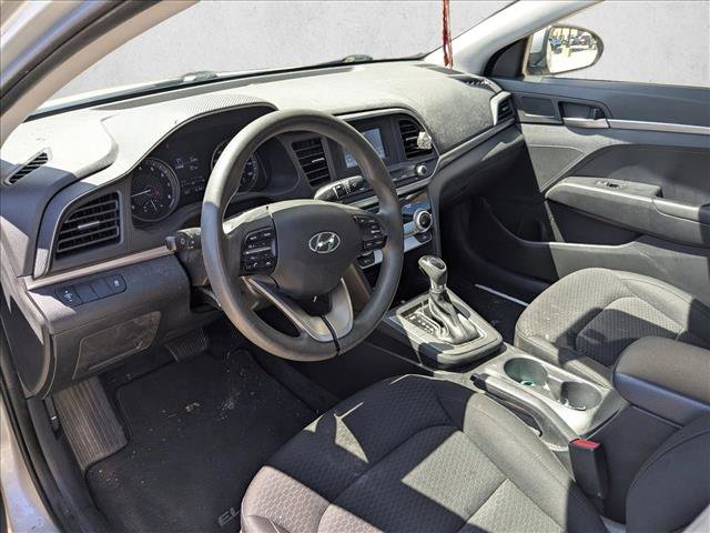 Used 2019 Hyundai Elantra SE w/ Cargo Package FWD image 10