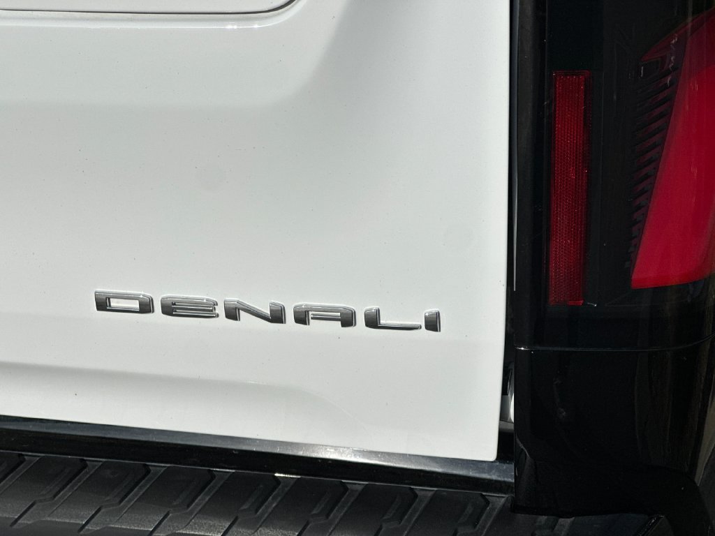 Used 2026 GMC Sierra EV Denali AWD/4WD image 33