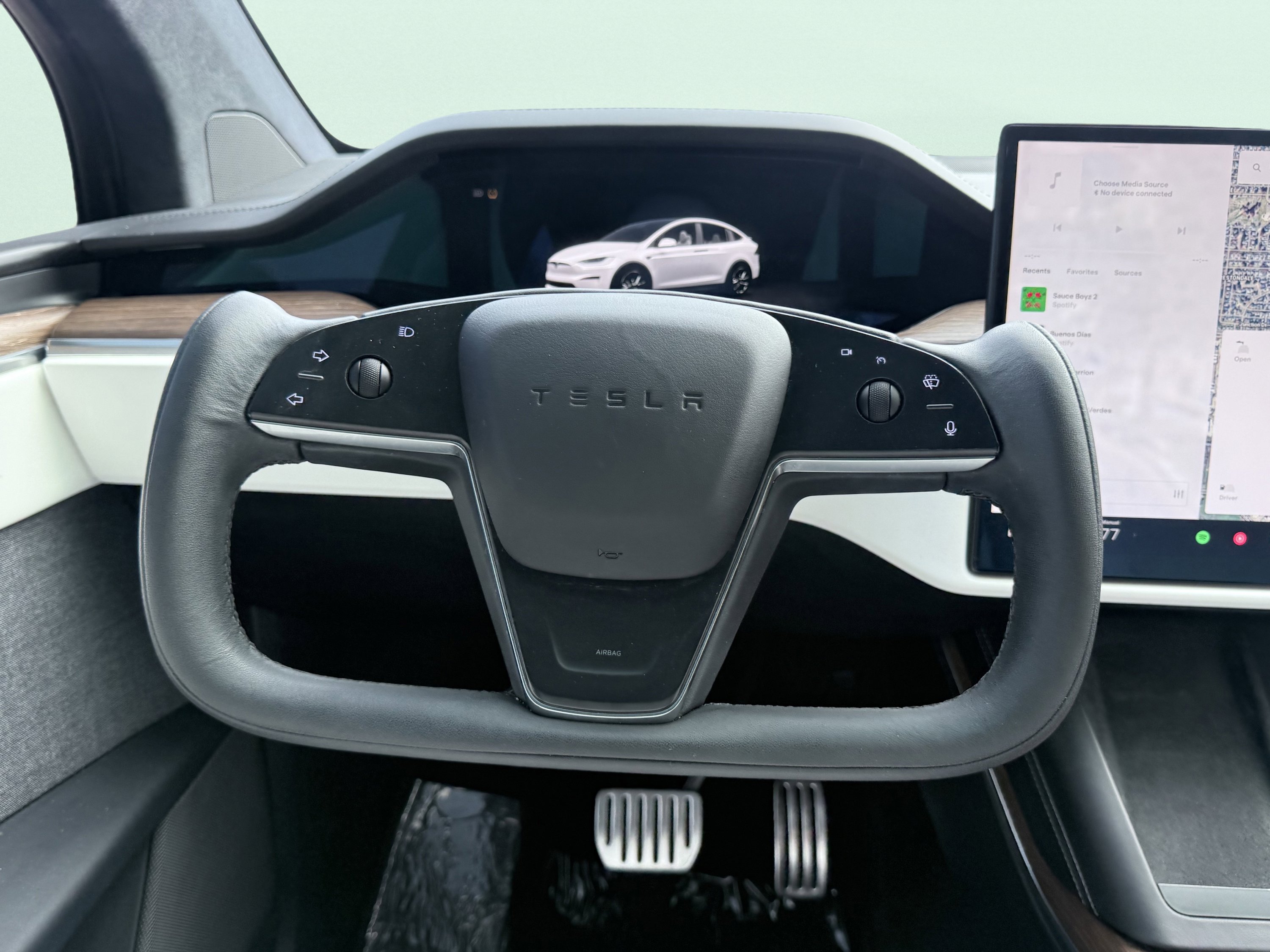 Used 2023 Tesla Model X image 62