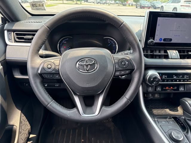 Used 2024 Toyota RAV4 SE w/ Convenience Package AWD/4WD image 16