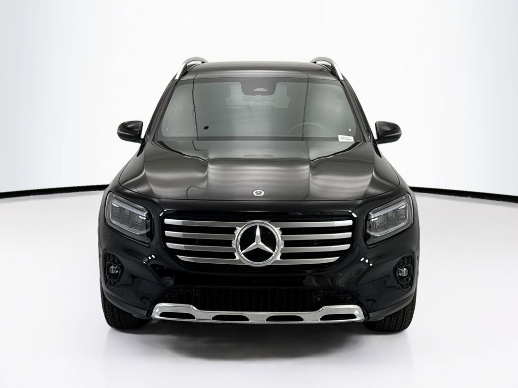 Used 2025 Mercedes-Benz GLB 250 image 2