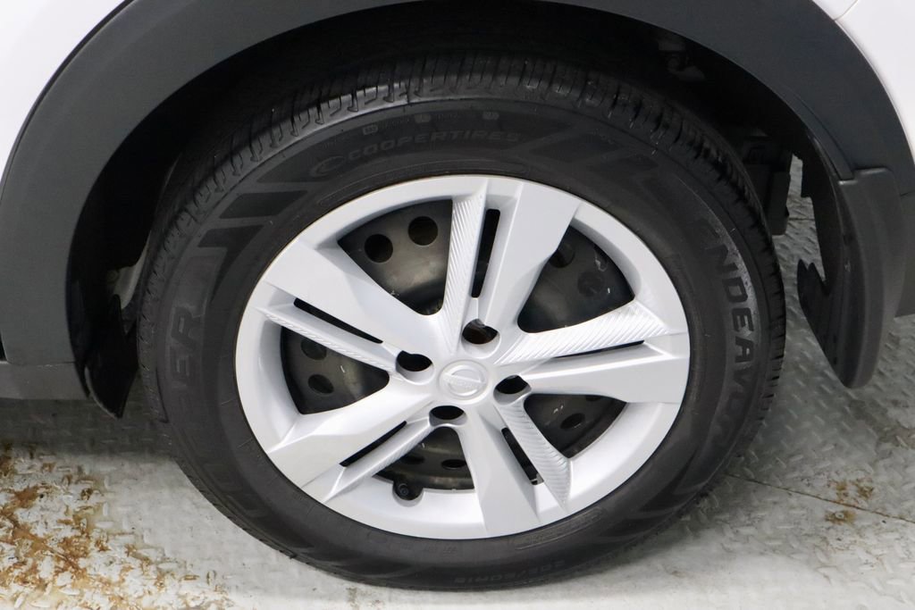 Certified 2024 Nissan Kicks S image 18